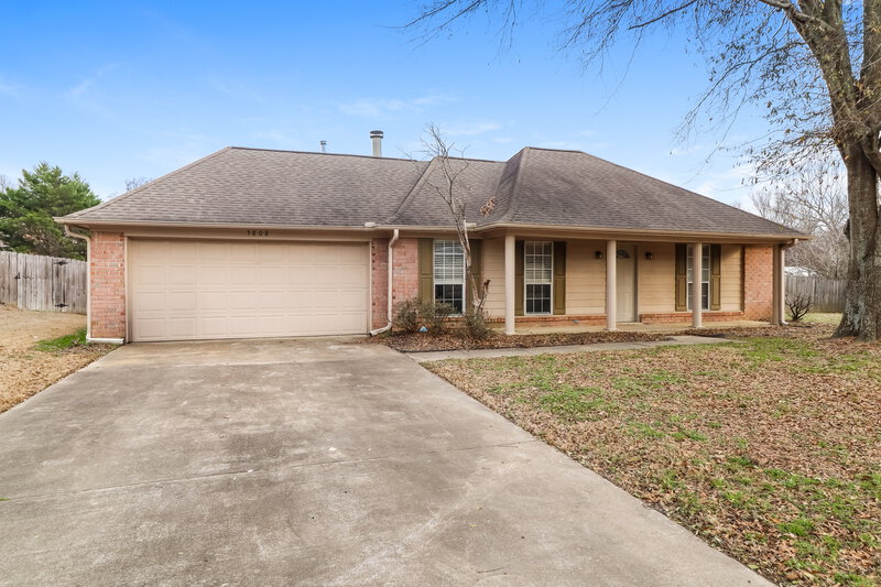 1,735/Mo, 5808 Shiloah Cv S Olive Branch, MS 38654 Front View