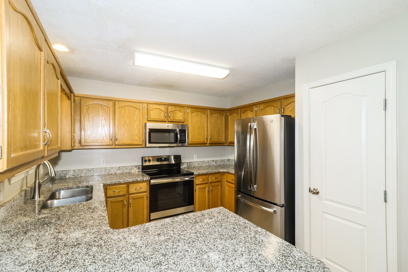1,735/Mo, 5808 Shiloah Cv S Olive Branch, MS 38654 Kitchen View 2