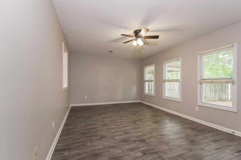 1,810/Mo, 7189 Atterbury Cir W Southaven, MS 38671 Living Room View