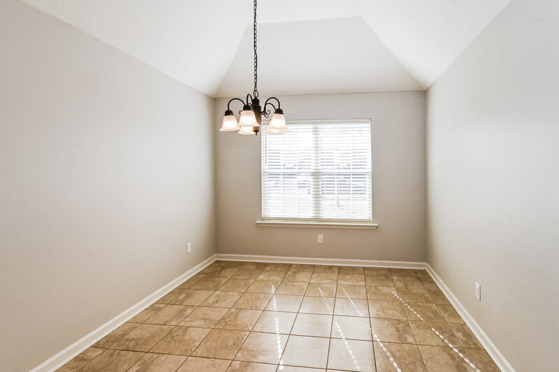 1,880/Mo, 9912 White Poplar Dr Olive Branch, MS 38654 Dining Room View