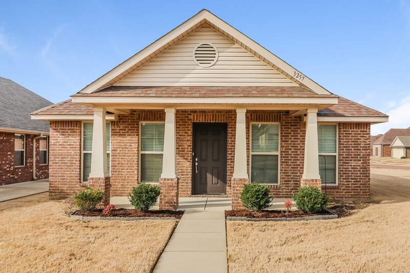 2,075/Mo, 3257 E Hartland Dr Southaven, MS 38672 External View
