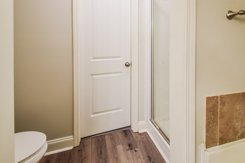1,790/Mo, 3257 E Hartland Dr Southaven, MS 38672 Main Bathroom View 2