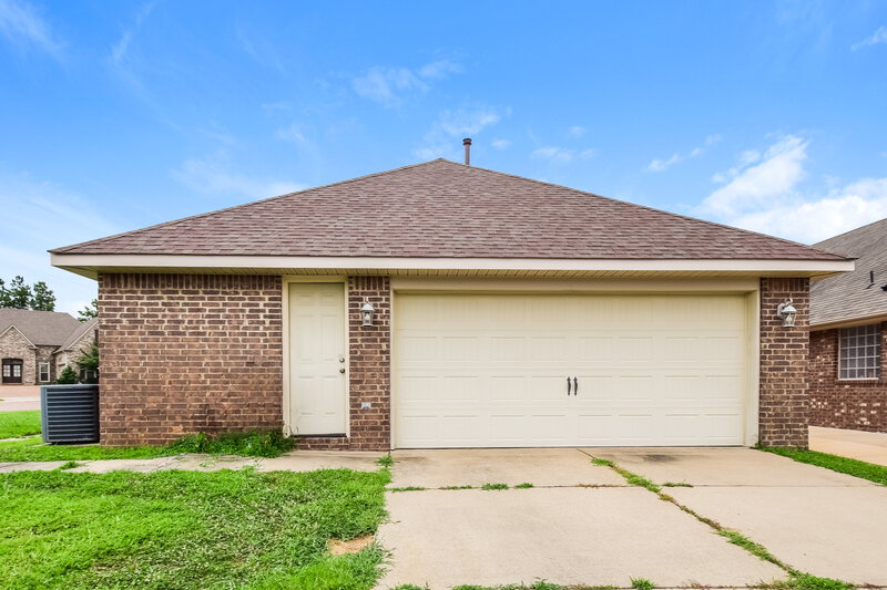 1,790/Mo, 3257 E Hartland Dr Southaven, MS 38672 Rear View