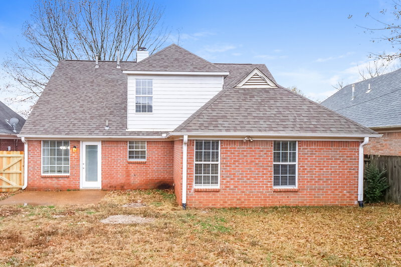 1,753/Mo, 1012 Spanish Trail Ln Cordova, TN 38018 Rear View