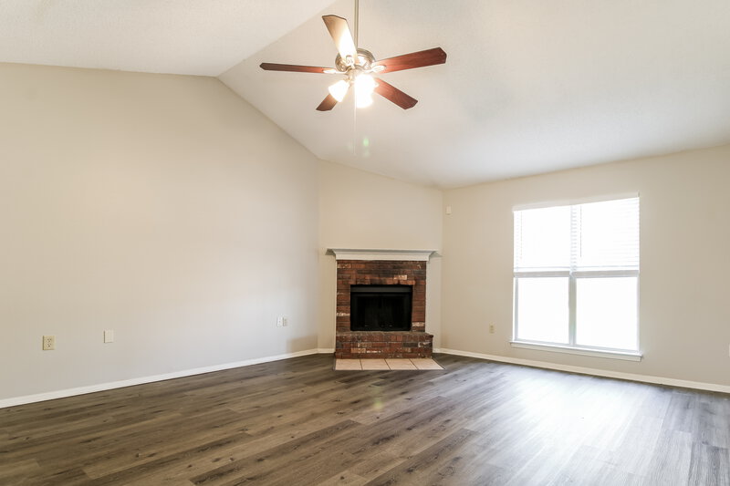 1,660/Mo, 10352 Maplebrook Ln Olive Branch, MS 38654 Living Room View