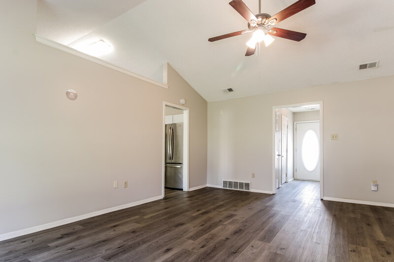 1,660/Mo, 10352 Maplebrook Ln Olive Branch, MS 38654 Living Room View 2