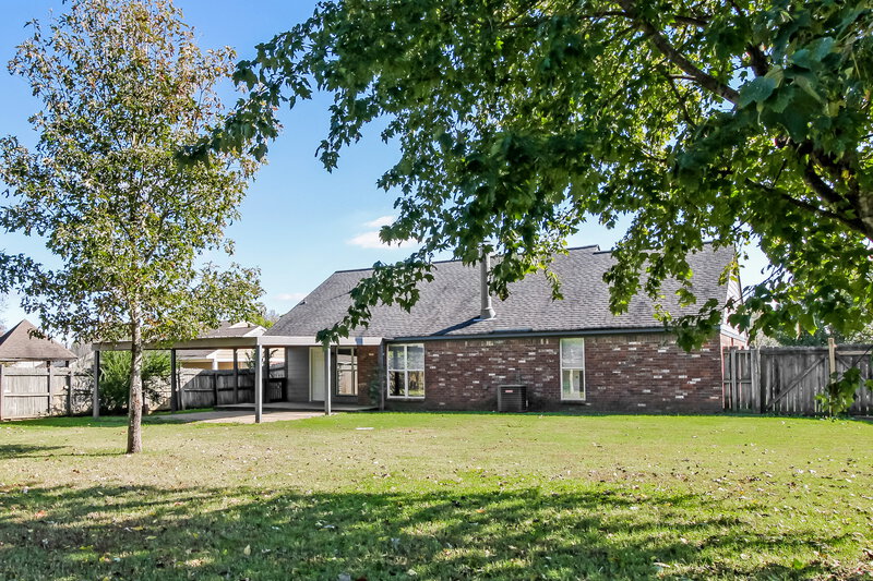 1,660/Mo, 10352 Maplebrook Ln Olive Branch, MS 38654 Rear View