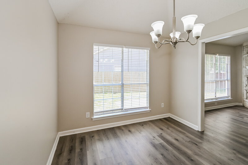 2,500/Mo, 6955 Gallop Dr Cordova, TN 38018 Dining Room View