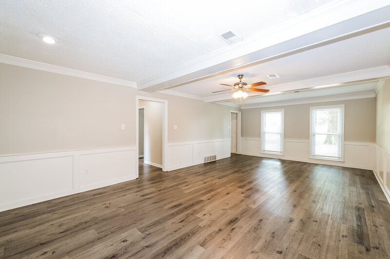 1,940/Mo, 4924 W Hedgewall Cir Memphis, TN 38141 Living Room View 2
