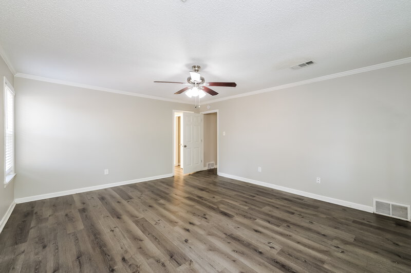 1,940/Mo, 4924 W Hedgewall Cir Memphis, TN 38141 Main Bedroom View 2