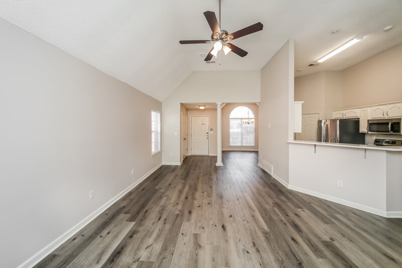 1,680/Mo, 2773 Misty Valley Dr Arlington, TN 38002 Living Room View