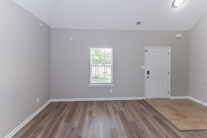 1,860/Mo, 9840 White Poplar Dr Olive Branch, MS 38654 Living Room View