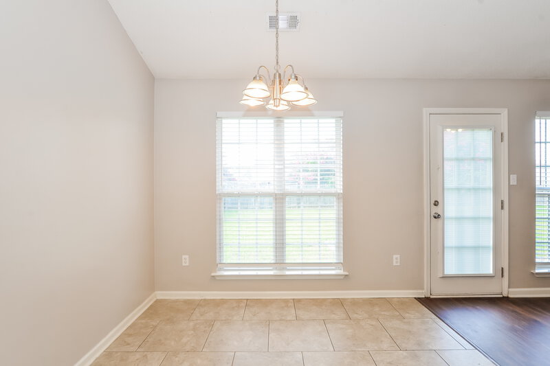 1,815/Mo, 1720 Cherry Creek Dr Southaven, MS 38671 Dining Room View