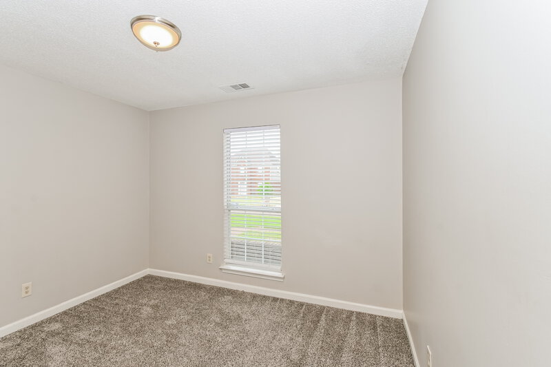 2,115/Mo, 4874 Phipps Dr Memphis, TN 38125 Bedroom View 4