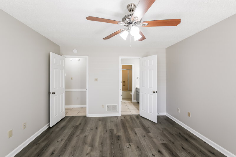 1,880/Mo, 10156 Phillips Dr Olive Branch, MS 38654 Main Bedroom View 2