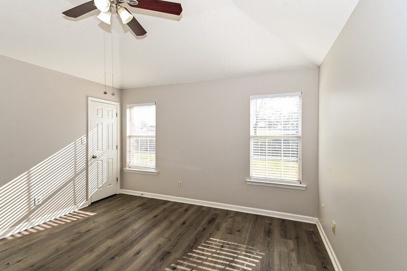 1,765/Mo, 6392 Manchester Dr Horn Lake, MS 38637 Main Bedroom View 2