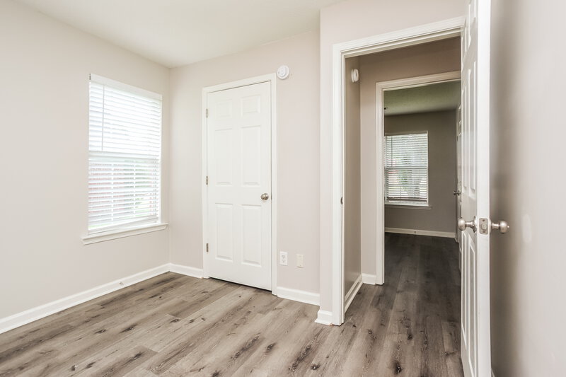 1,665/Mo, 6392 Manchester Dr Horn Lake, MS 38637 Bedroom View 2