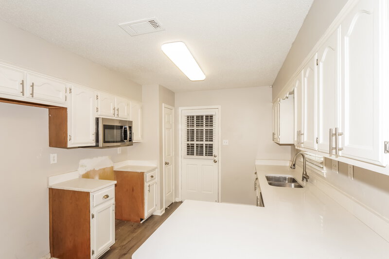 1,775/Mo, 7309 Schilling Cv E Memphis, TN 38125 Kitchen View