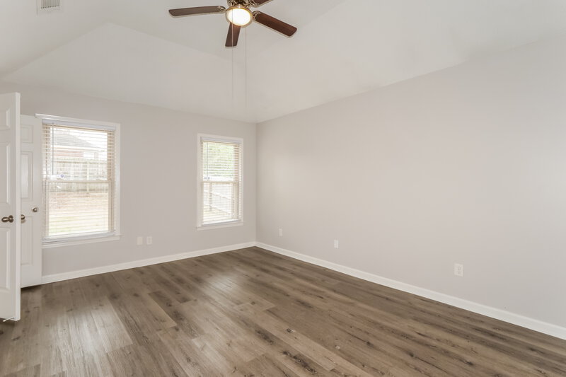 1,775/Mo, 7309 Schilling Cv E Memphis, TN 38125 Main Bedroom View