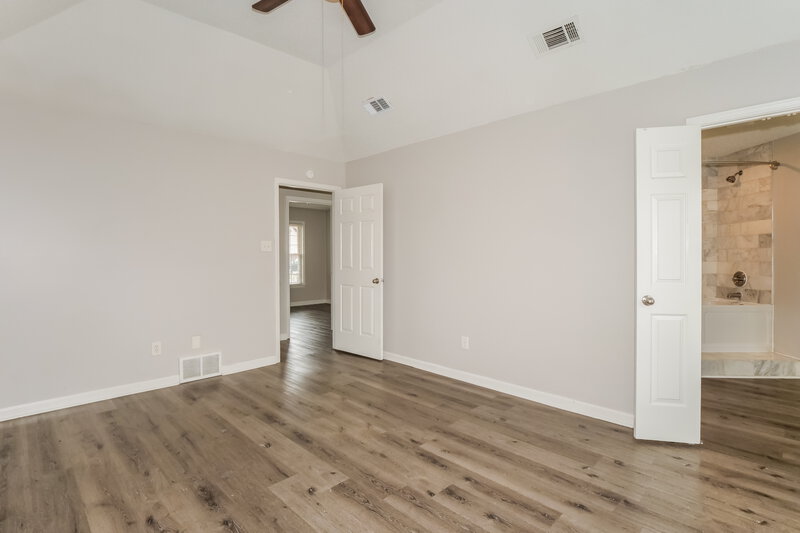 1,775/Mo, 7309 Schilling Cv E Memphis, TN 38125 Main Bedroom View 2