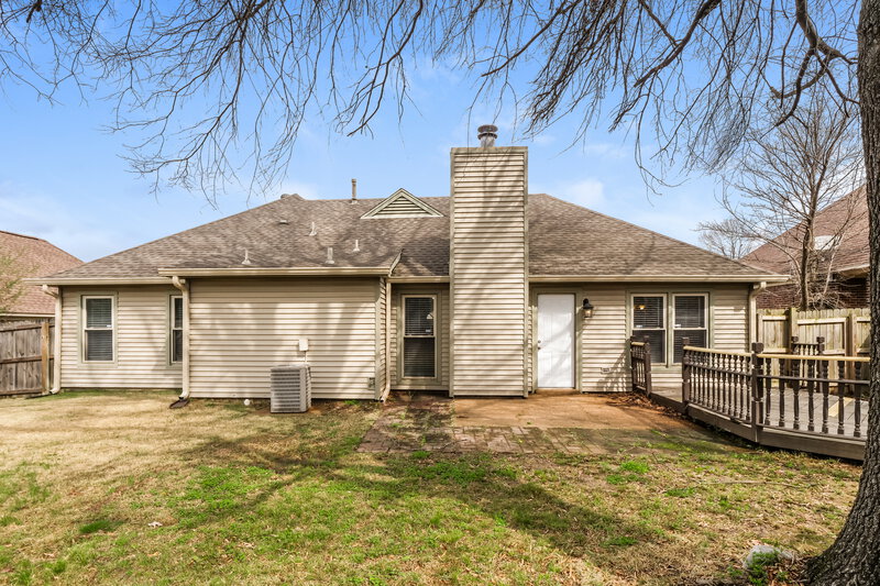 1,775/Mo, 7309 Schilling Cv E Memphis, TN 38125 Rear View