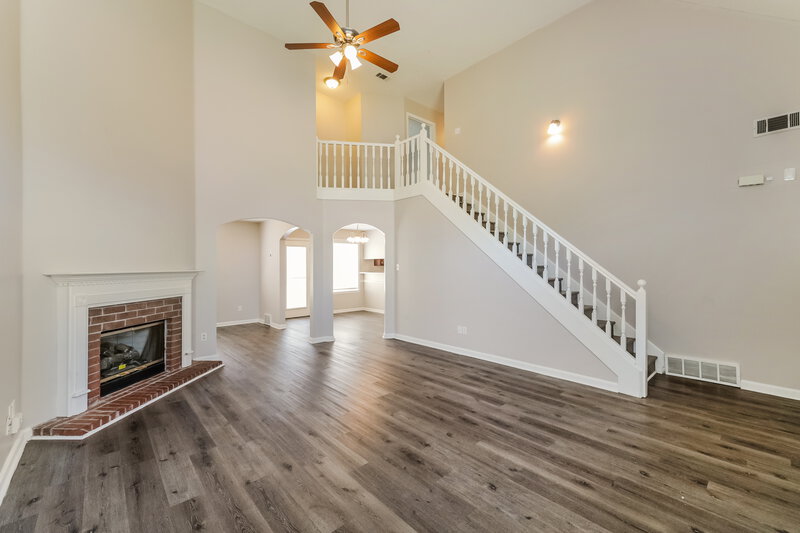 2,620/Mo, 10047 Cameron Ridge Trl Cordova, TN 38016 Living Room View