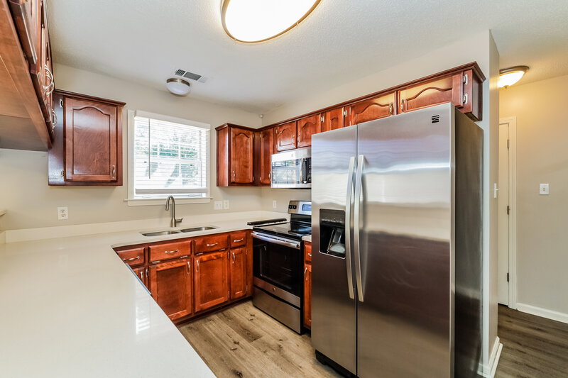 2,620/Mo, 10047 Cameron Ridge Trl Cordova, TN 38016 Kitchen View