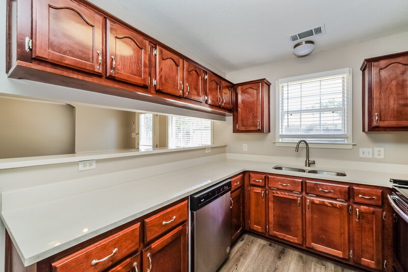 2,620/Mo, 10047 Cameron Ridge Trl Cordova, TN 38016 Kitchen View 2