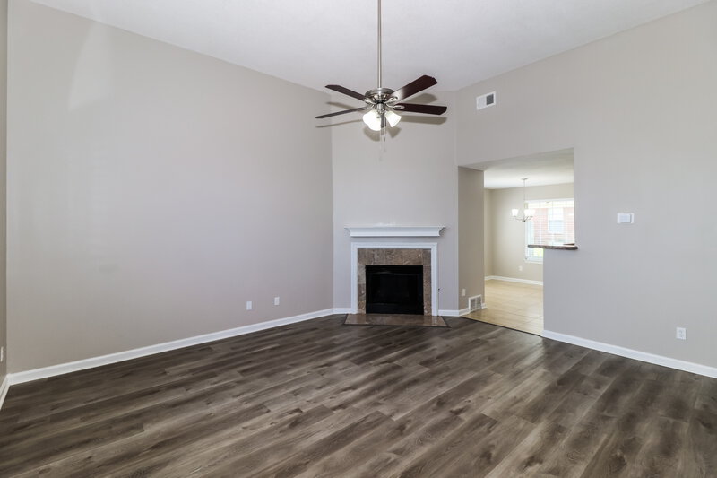 1,760/Mo, 6863 Skylar Mill Ave Cordova, TN 38018 Living Room View 2