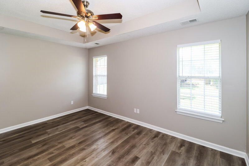 1,760/Mo, 6863 Skylar Mill Ave Cordova, TN 38018 Main Bedroom View 2