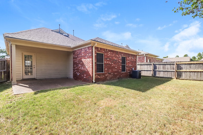 1,880/Mo, 10088 Cross Valley Dr Cordova, TN 38018 Rear View