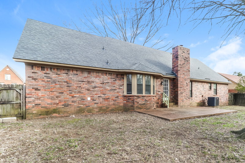 1,870/Mo, 5095 Autumn Morning Ln Memphis, TN 38125 Rear View