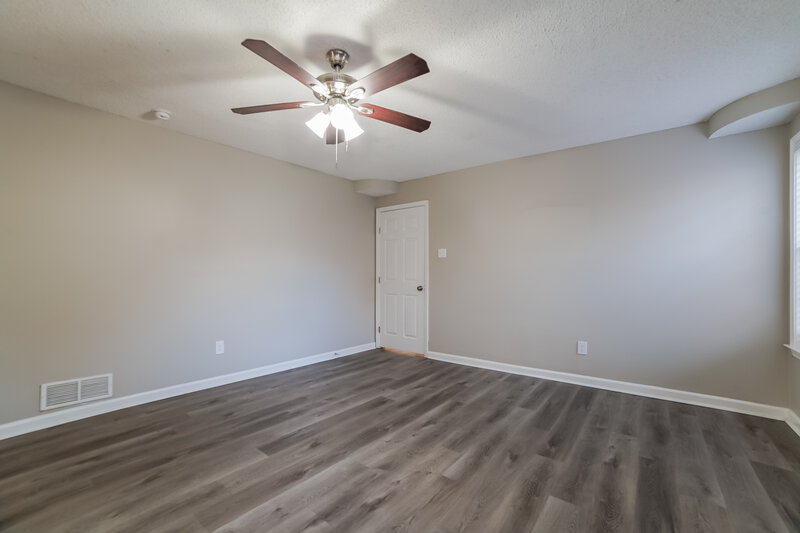 0/Mo, 4497 Star Landing Road East Nesbit, MS 38651 Main Bedroom View