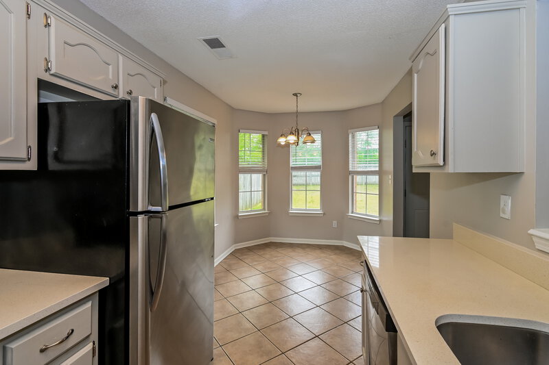 1,705/Mo, 5681 Kayla Dr Southaven, MS 38671 Kitchen View 2