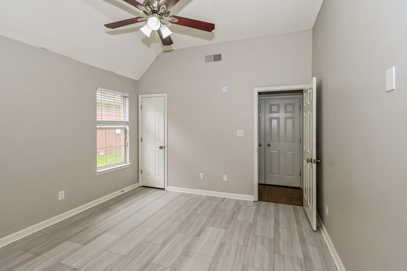 1,705/Mo, 5681 Kayla Dr Southaven, MS 38671 Main Bedroom View 2