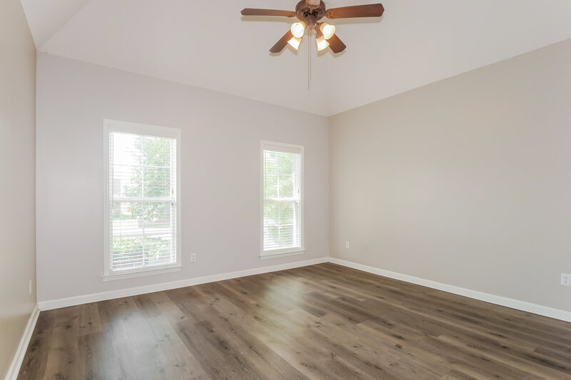 1,760/Mo, 10178 Morning Hill Dr Cordova, TN 38016 Main Bedroom View