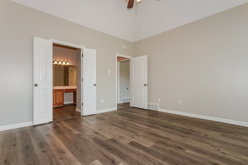 1,760/Mo, 10178 Morning Hill Dr Cordova, TN 38016 Main Bedroom View 2