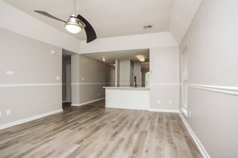 1,735/Mo, 6775 Kirkland Cv Horn Lake, MS 38637 Living Room View