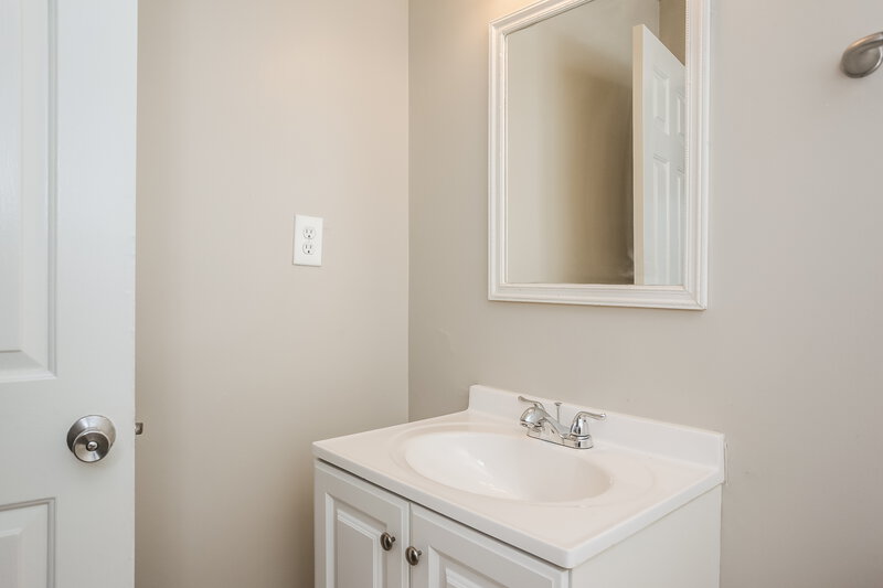 1,735/Mo, 6775 Kirkland Cv Horn Lake, MS 38637 Bathroom View