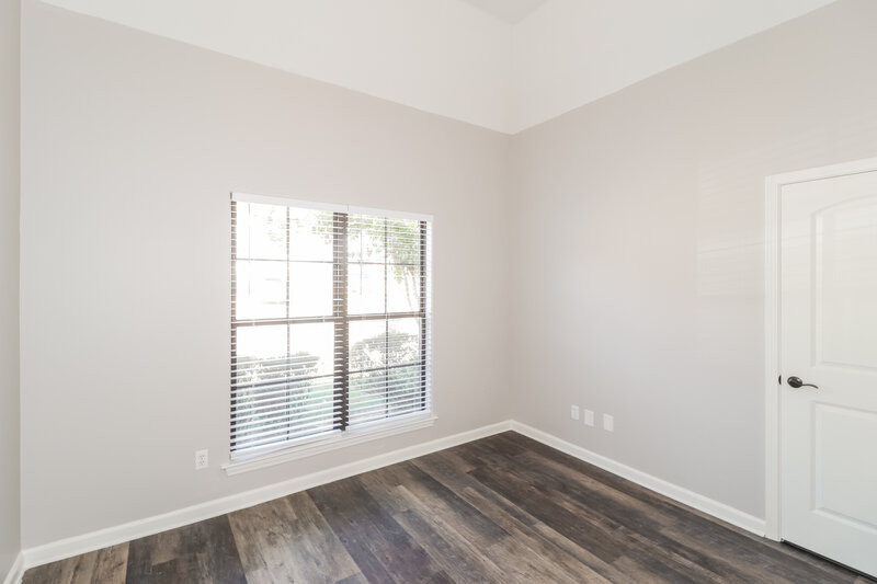 1,665/Mo, 300 Garden Springs Dr Oakland, TN 38060 Bedroom View 2