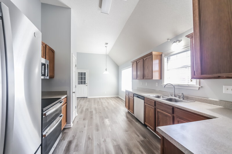 2,050/Mo, 7849 Meadow Ridge Ln Olive Branch, MS 38654 Kitchen View