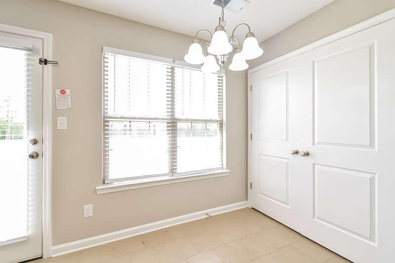 1,605/Mo, 7067 Hurt Rd Horn Lake, MS 38637 Dining Room View