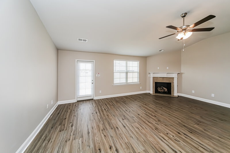 2,140/Mo, 3441 Sabra Ln Southaven, MS 38672 Living Room View