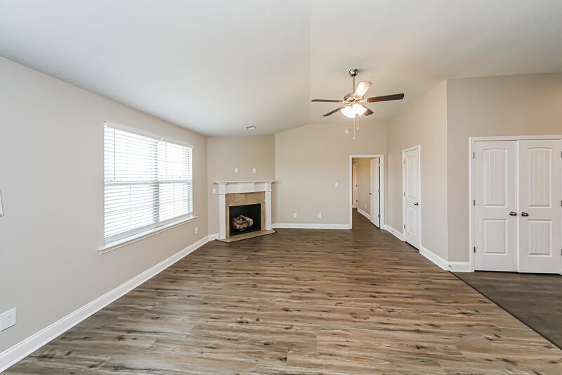 2,140/Mo, 3441 Sabra Ln Southaven, MS 38672 Living Room View 3