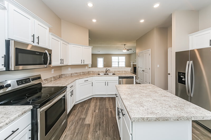 2,140/Mo, 3441 Sabra Ln Southaven, MS 38672 Kitchen View