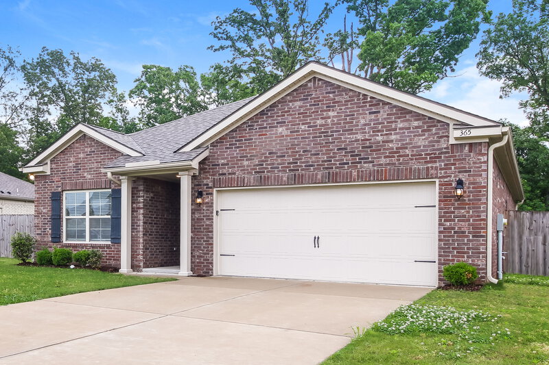 2,105/Mo, 365 Beau Tisdale Dr Oakland, TN 38060 Front View