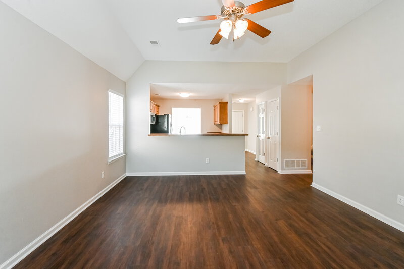 1,795/Mo, 7345 Green Ash Dr Olive Branch, MS 38654 Living Room View