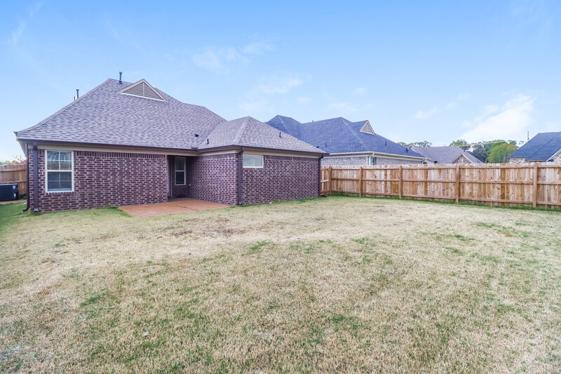 1,700/Mo, 7938 Mulberry Blvd Southaven, MS 38671 Rear View