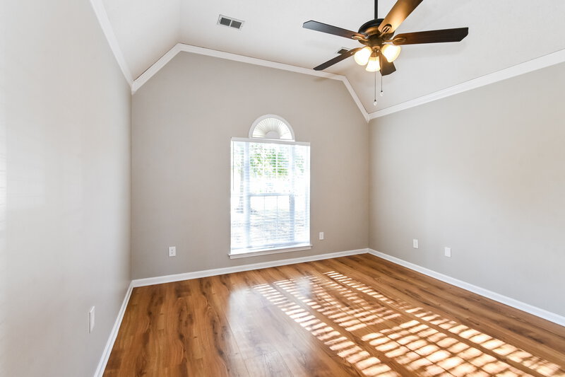 2,100/Mo, 1733 Timber Creek Dr Hernando, MS 38632 Main Bedroom View 2
