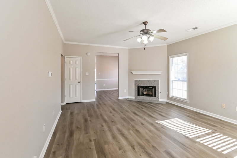 2,070/Mo, 8730 Eagle View Dr Cordova, TN 38018 Living Room View